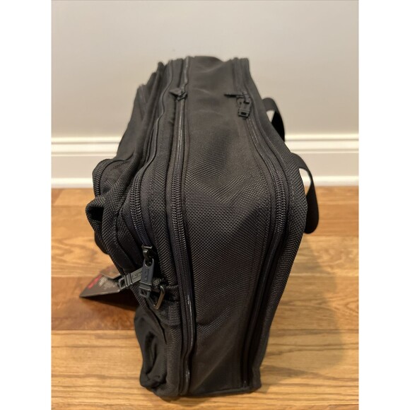 Brand New Tumi Deluxe SafeCase Expandable Computer Brief Case Ballistic Nylon - Picture 16 of 16